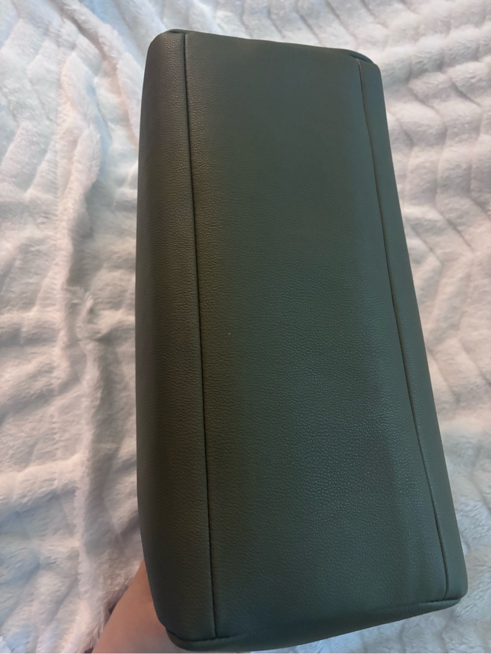 Tommy Hilfiger Utility Olive Green Handbag - Picture 6 of 8